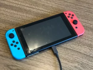 How to Charge your Nintendo Switch Controllers and Console
